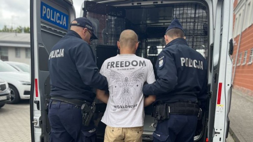 Zarzut usiłowania zabójstwa usłyszał mieszkaniec Koczały, który ugodził swojego brata nożem prosto w serce