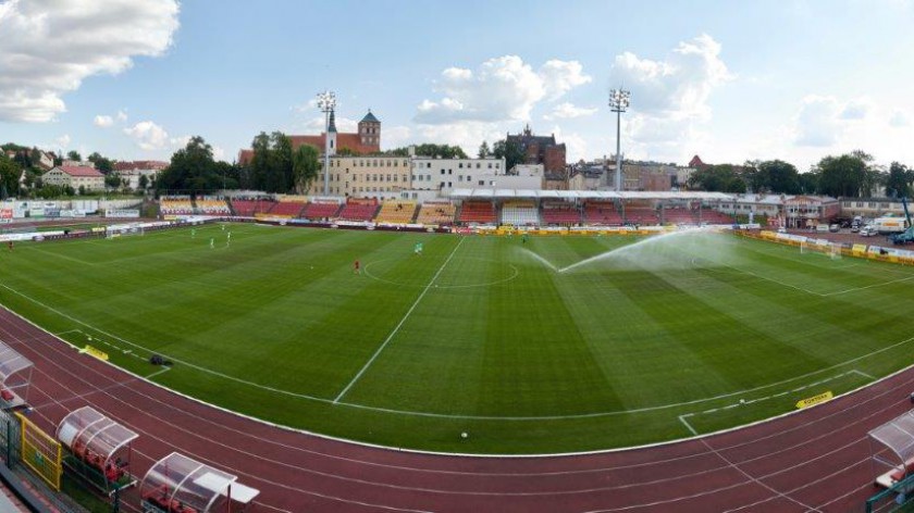 Prezes Chojniczanki wskazuje kolejne inwestycje, które są konieczne na stadionie