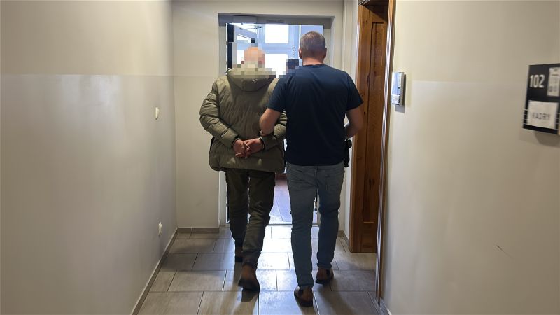 Narkotyki i nielegalna broń znalezione w mieście i gminie Chojnice. Trzy osoby usłyszały zarzuty